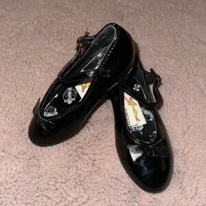 Unique Vintage McDonald’s, McKids Girls’ Shoes 5.5D